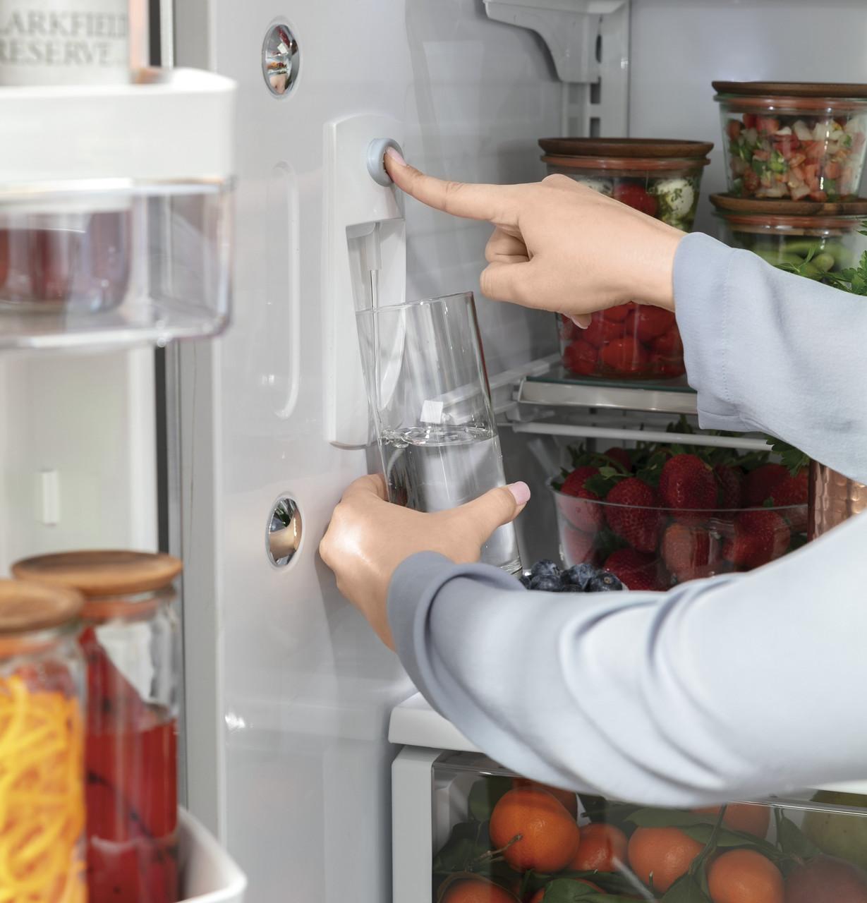 Cafe CWE23SP2MS1 CAF(EBACK)™ ENERGY STAR® 23.1 Cu. Ft. Smart Counter-Depth French-Door Refrigerator