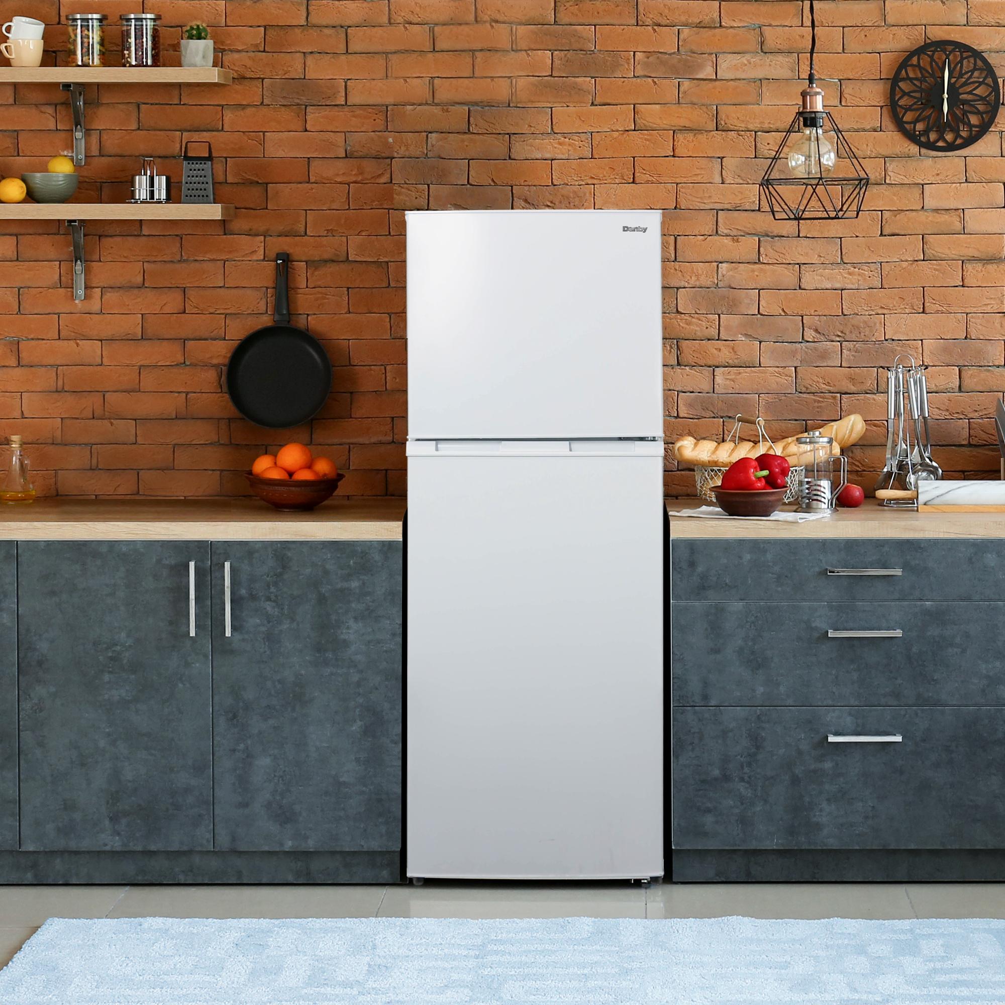 Danby apartment deals size fridge