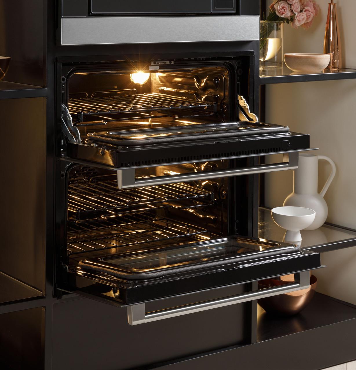 Cafe CTS92DM2NS5 CAF(EBACK)™ 30" Duo Smart Single Wall Oven in Platinum Glass