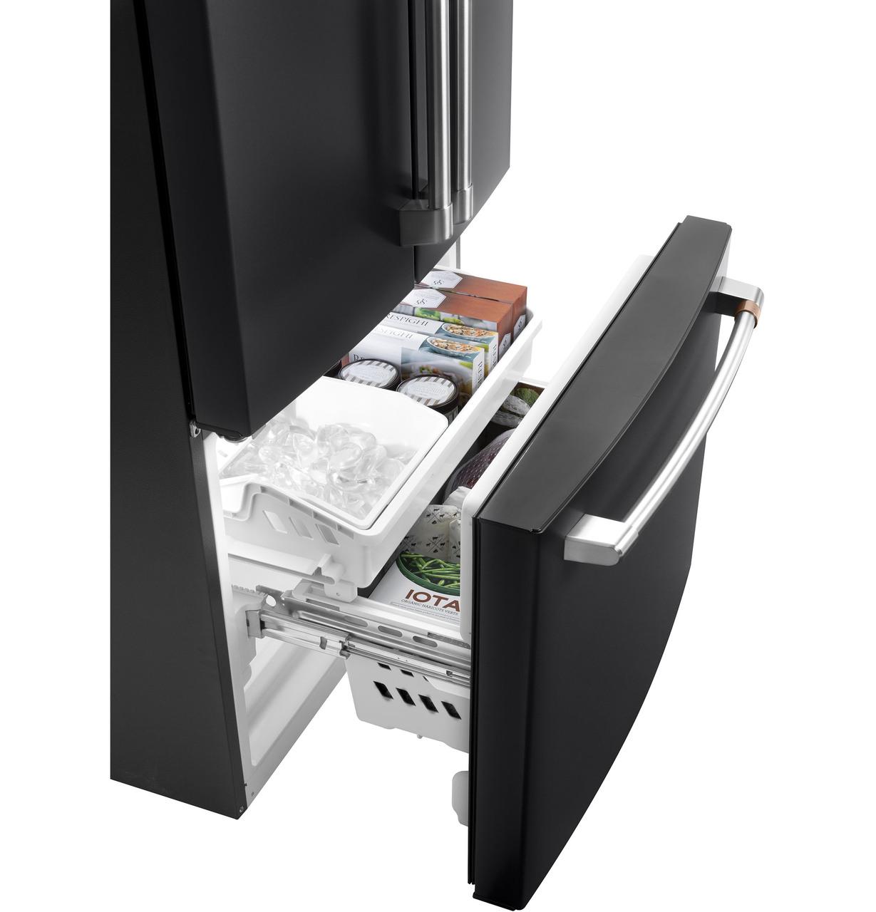 Cafe CWE19SP3ND1 CAF(EBACK)™ ENERGY STAR® 18.6 Cu. Ft. Counter-Depth French-Door Refrigerator