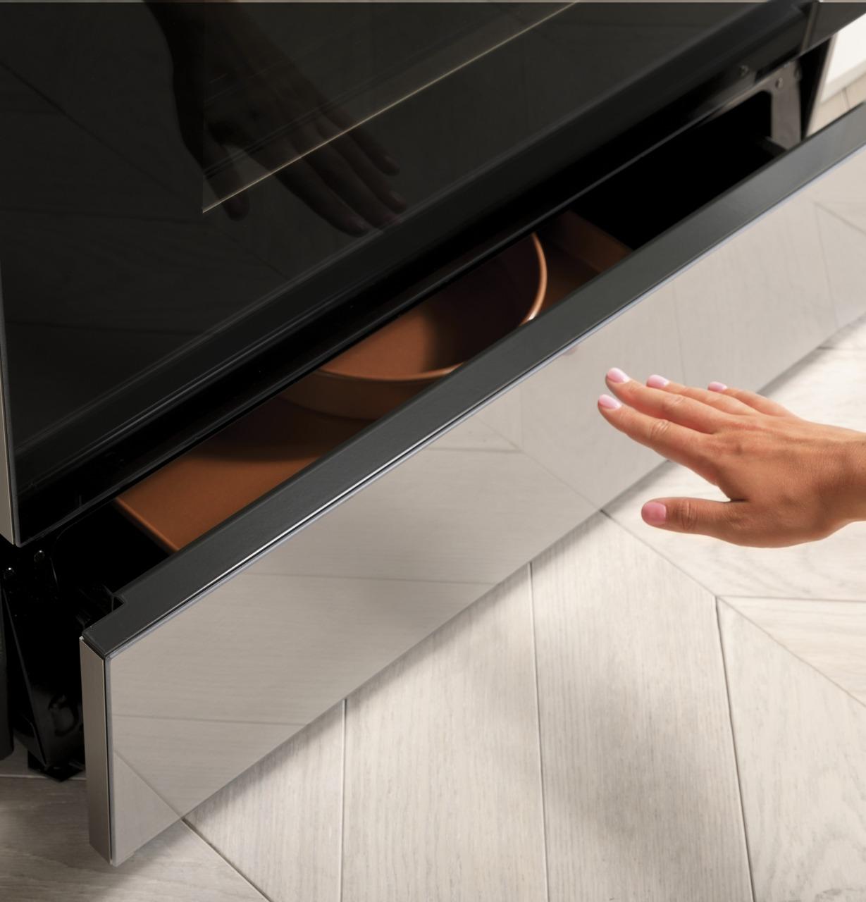 Cafe CGS700M2NS5 CAF(EBACK)™ 30" Smart Slide-In, Front-Control, Gas Range with Convection Oven in Platinum Glass