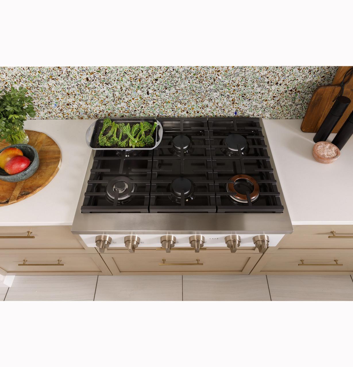 Cafe CGU366P4TW2 CAF(EBACK)™ 36" Commercial-Style Gas Rangetop with 6 Burners (Natural Gas)