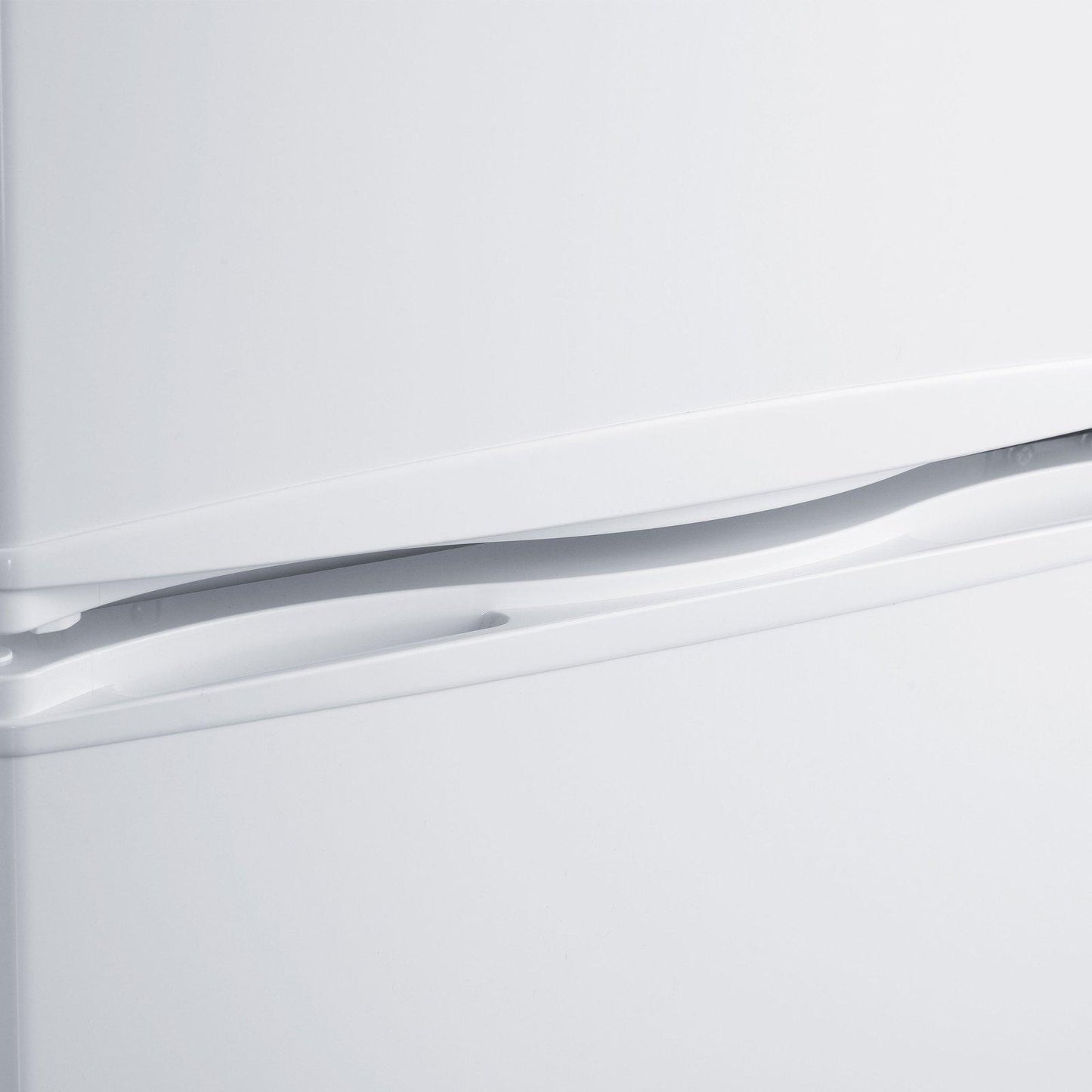 RA31B0W Avanti 3.1 cu. ft. Compact Refrigerator - White