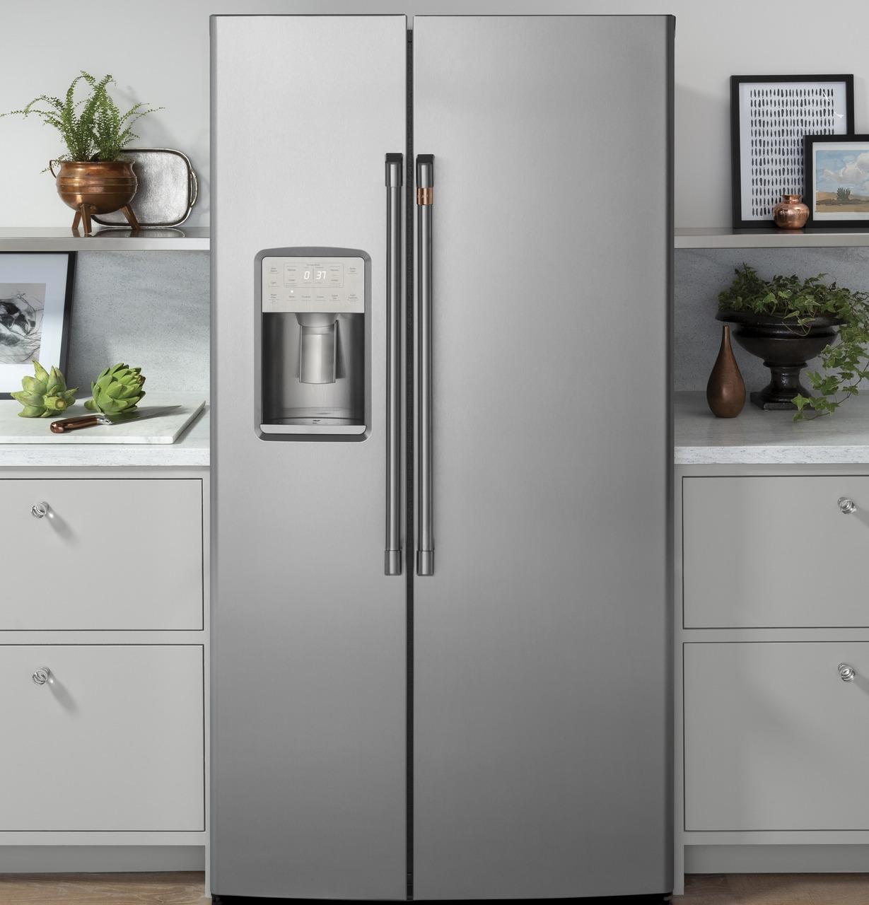 Cafe CZS22MP2NS1 CAF(EBACK)™ 21.9 Cu. Ft. Counter-Depth Side-By-Side Refrigerator