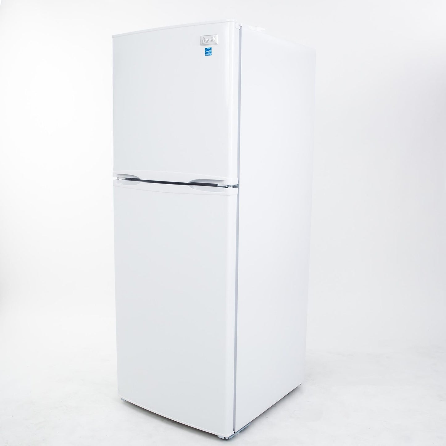 FF7B0W Avanti 7.0 Cu. Ft. Apartment Size Refrigerator - White