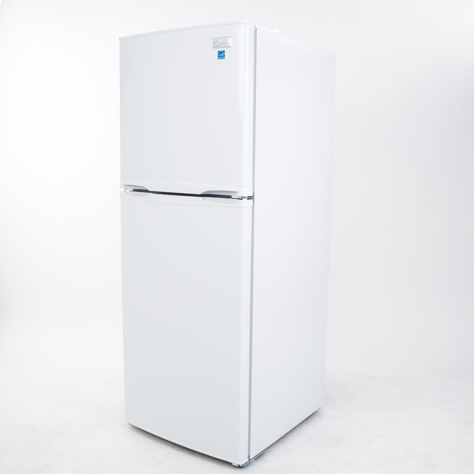 FF7B0W Avanti 7.0 cu. ft. Apartment Size Refrigerator - White / 7.0 cu. ft.