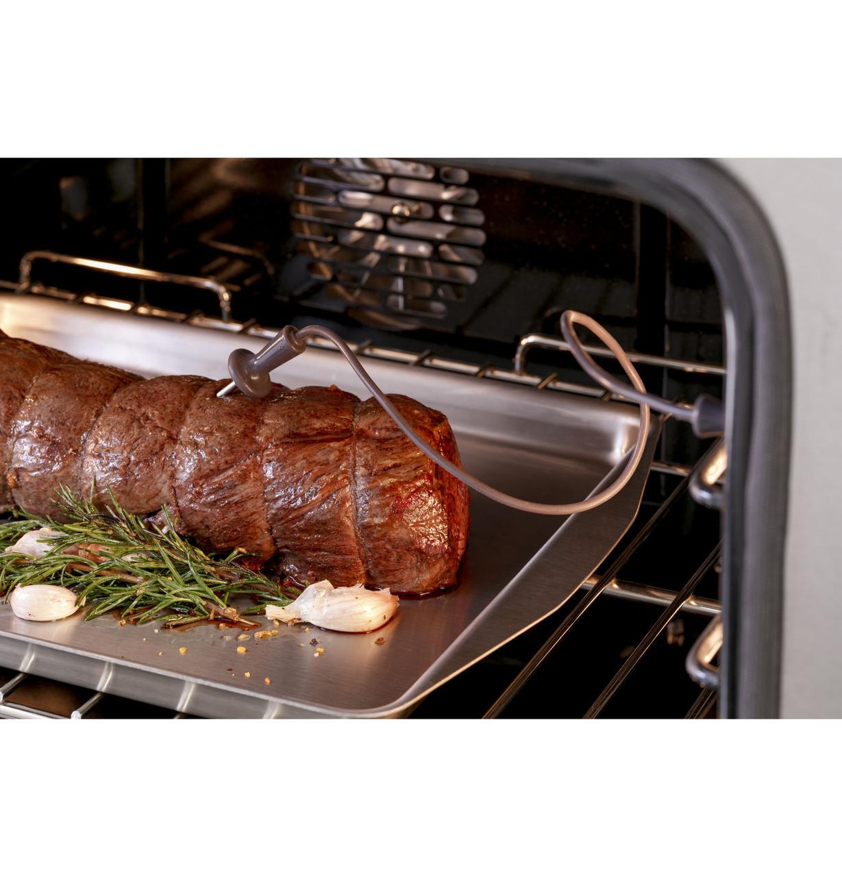 Cafe CGY366P2TS1 CAF(EBACK)™ 36" Smart All-Gas Commercial-Style Range with 6 Burners (Natural Gas)