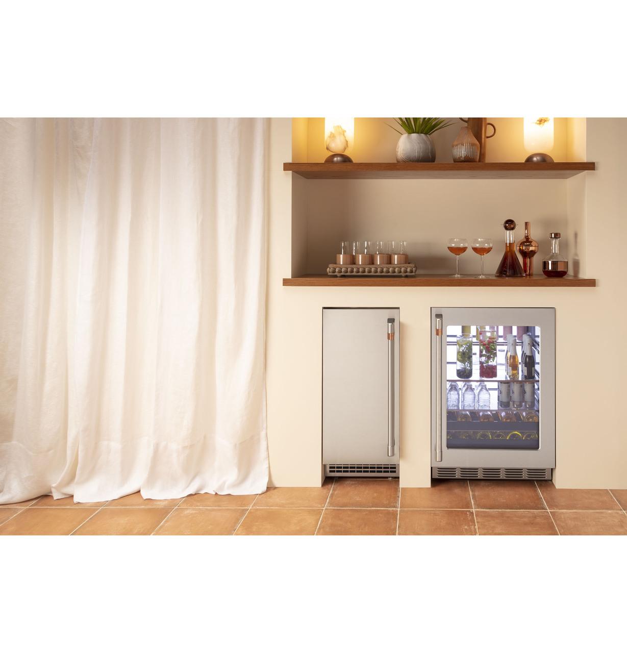 Cafe CCP06BP2PS1 Caf(eback)™ ENERGY STAR® Beverage Center