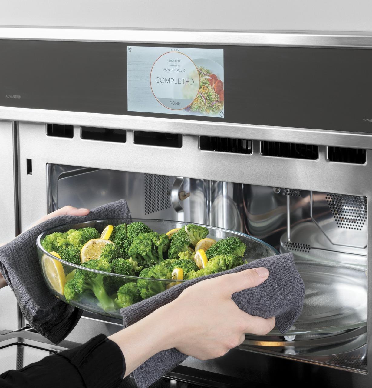 Cafe CSB913P4NW2 Caf(eback)™ 30" Smart Five in One Oven with 120V Advantium® Technology