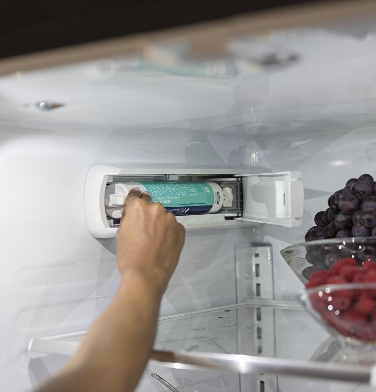 Cafe CWE23SP4MW2 CAF(EBACK)™ ENERGY STAR® 23.1 Cu. Ft. Smart Counter-Depth French-Door Refrigerator