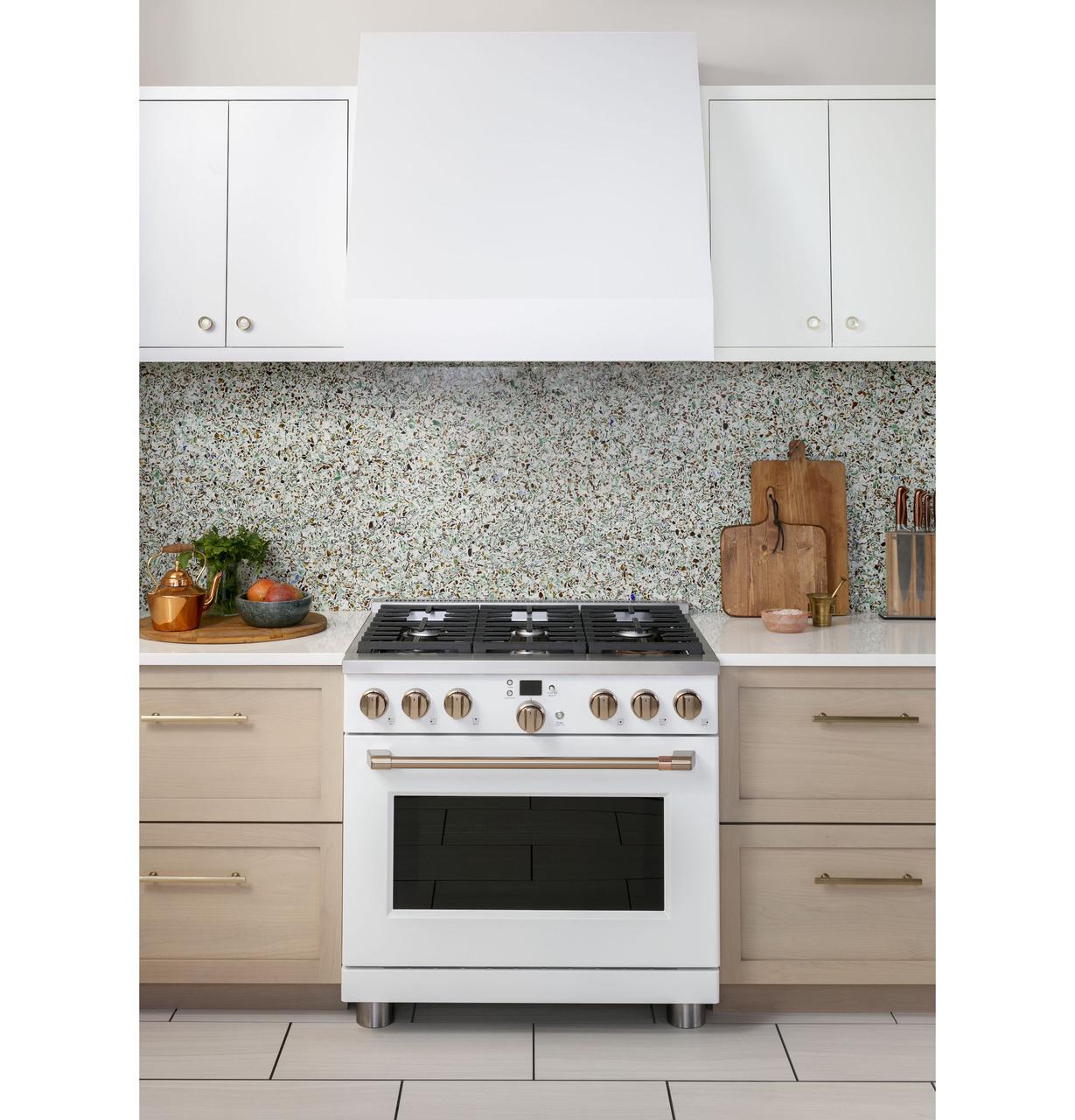 Cafe CGY366P4TW2 CAF(EBACK)™ 36" Smart All-Gas Commercial-Style Range with 6 Burners (Natural Gas)