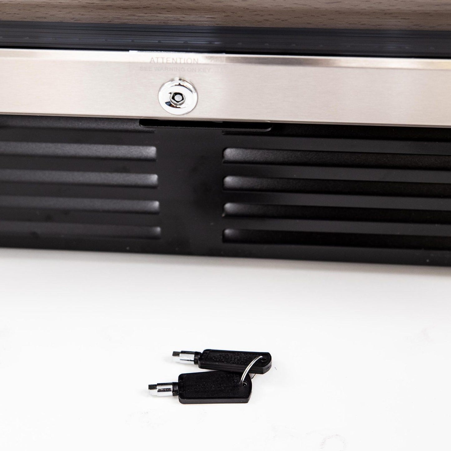 WCR506SS Avanti 50 Bottle Wine Cooler