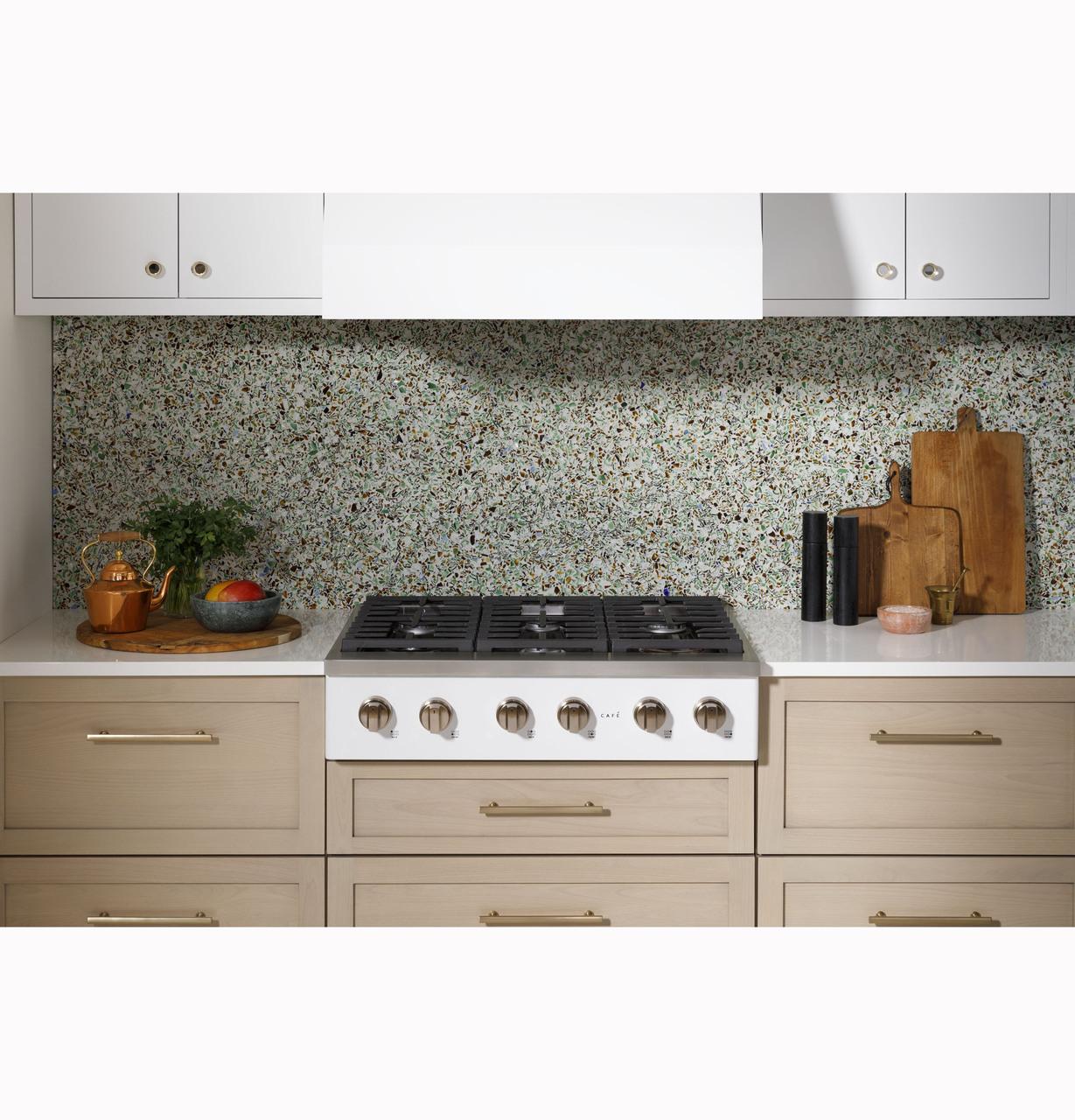 Cafe CGU366P4TW2 CAF(EBACK)™ 36" Commercial-Style Gas Rangetop with 6 Burners (Natural Gas)