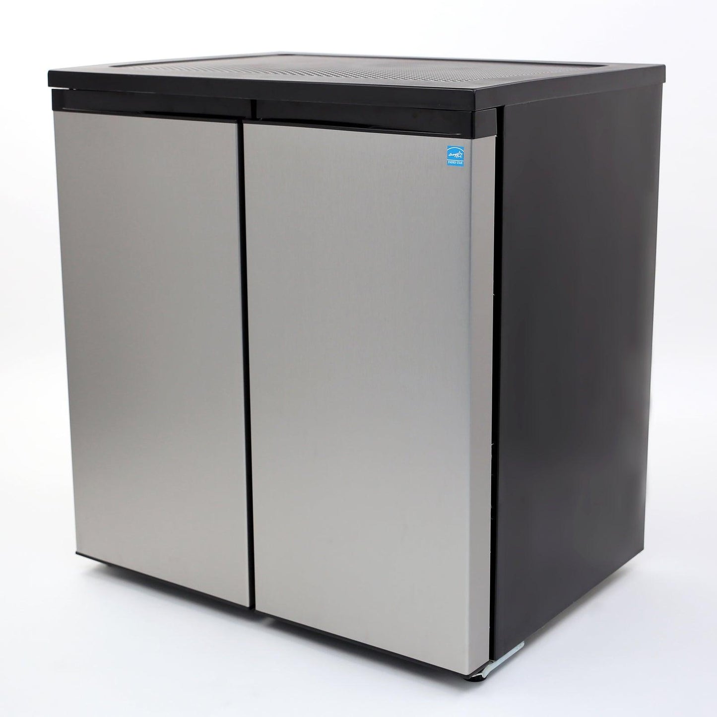 RMS551SS Avanti 5.5 cu. ft. Compact Refrigerator