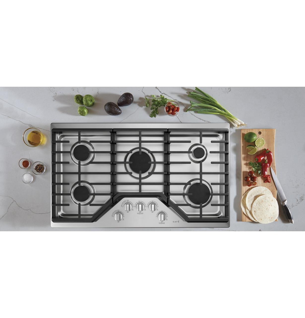 Cafe Caf(eback)™ 36" Gas Cooktop