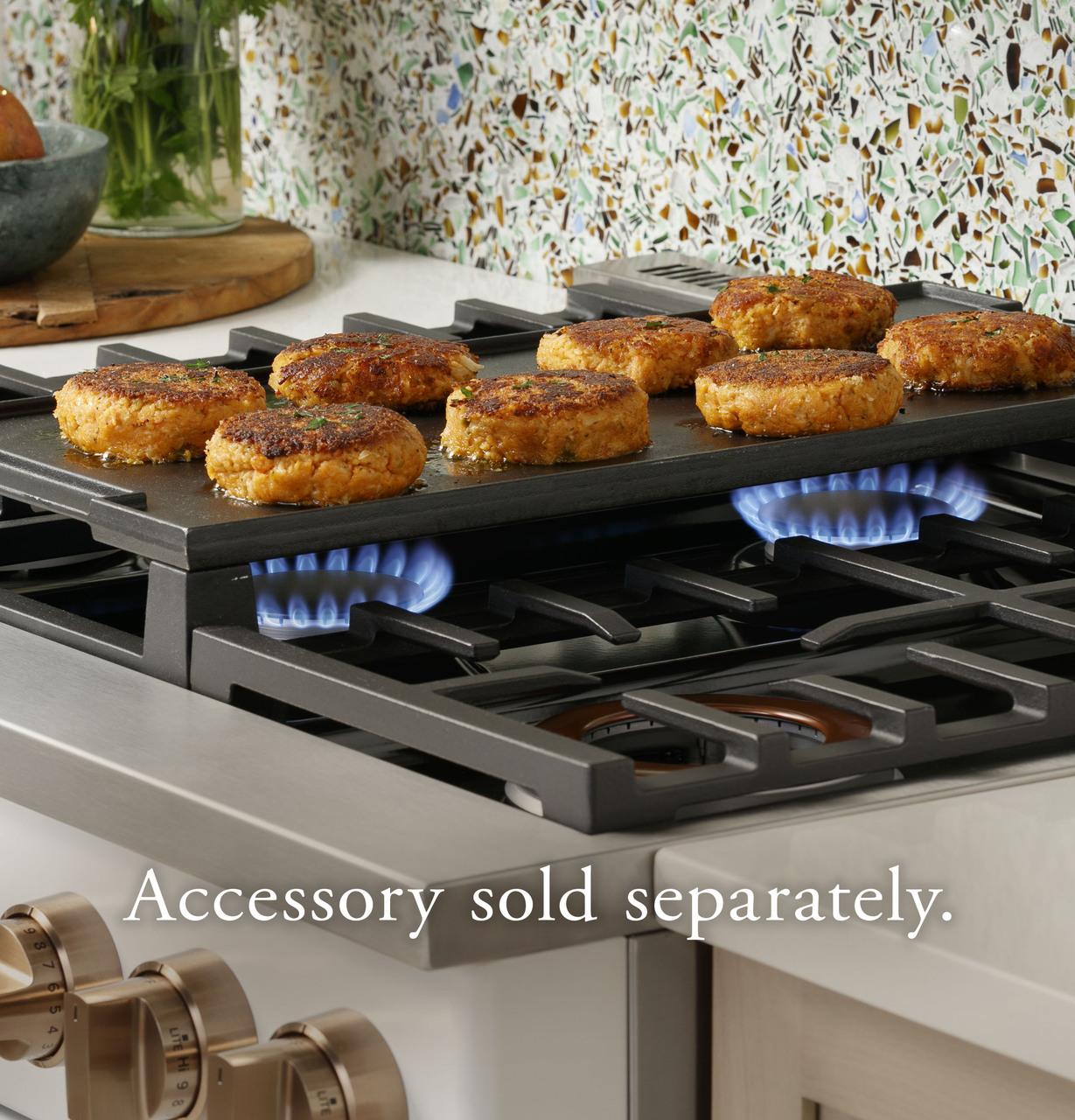 Cafe Caf(eback)™ 36" Smart Dual-Fuel Commercial-Style Range with 6 Burners (Natural Gas)