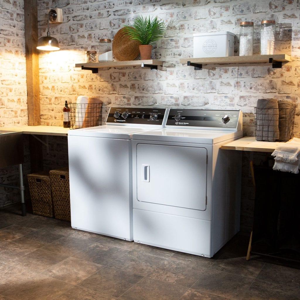 Speed Queen TR3003WN TR3 Ultra-Quiet Top Load Washer with Speed Queen® Perfect Wash™  3-Year Warranty
