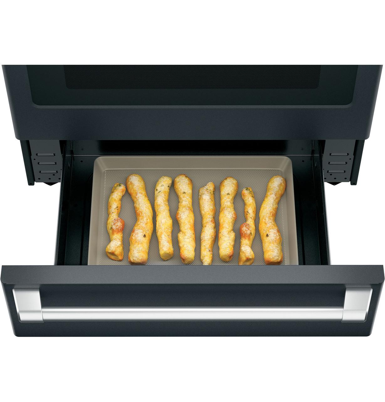 Cafe Caf(eback)™ 30" Smart Slide-In, Front-Control, Radiant and Convection Range