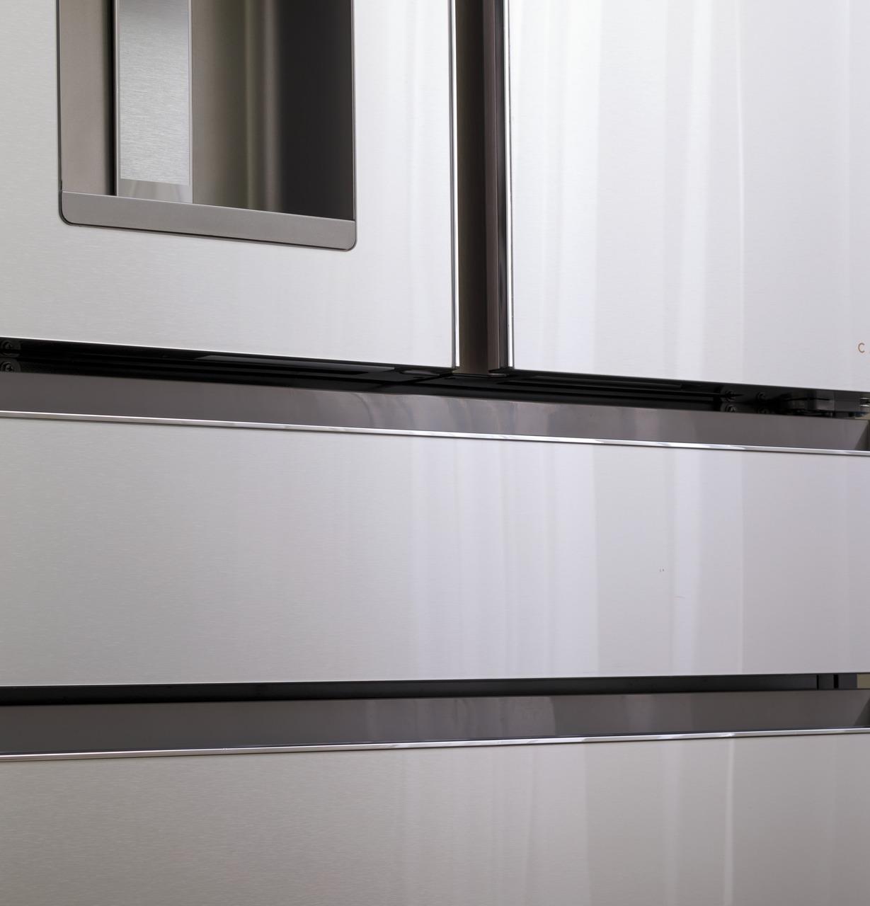 Cafe CVE28DM5NS5 CAF(EBACK)™ ENERGY STAR® 27.8 Cu. Ft. Smart 4-Door French-Door Refrigerator in Platinum Glass