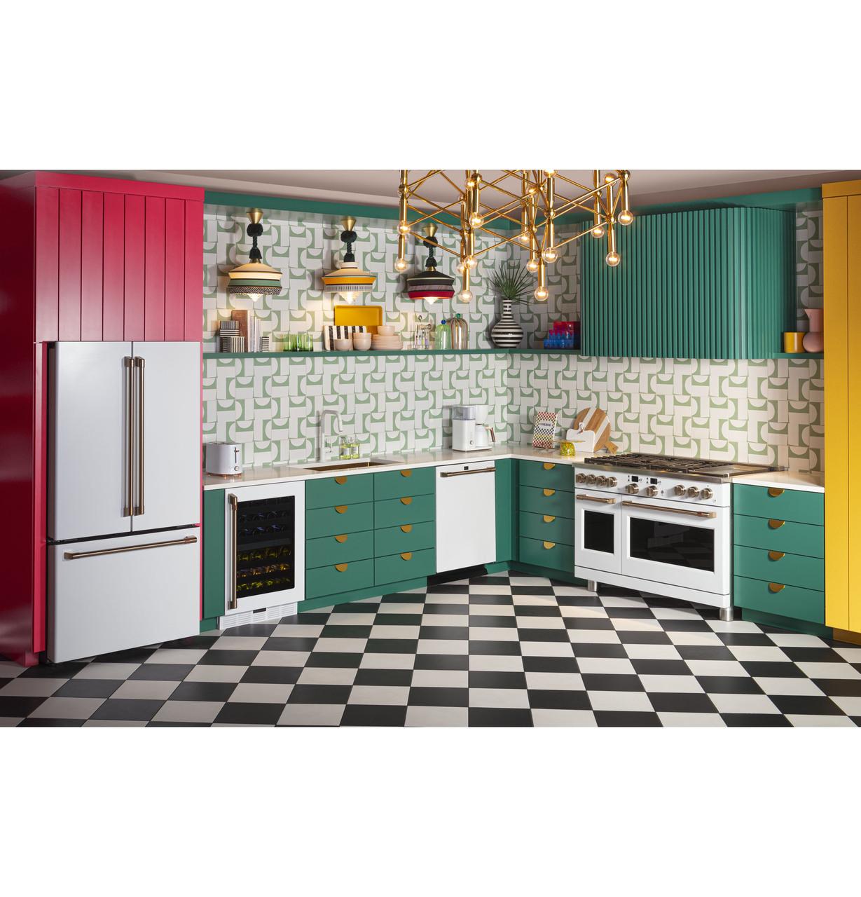 Cafe C2Y486P4TW2 CAF(EBACK)™ 48" Smart Dual-Fuel Commercial-Style Range with 6 Burners and Griddle (Natural Gas)