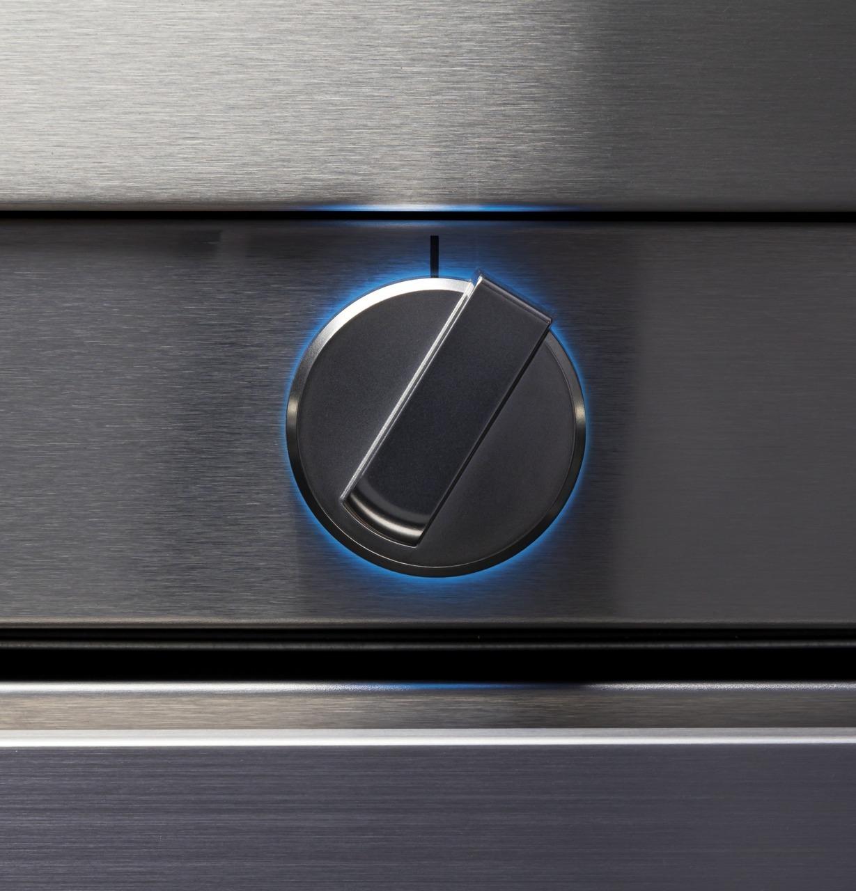 Haier QGSS740RNSS 30" Smart Slide-In Gas Range with Convection