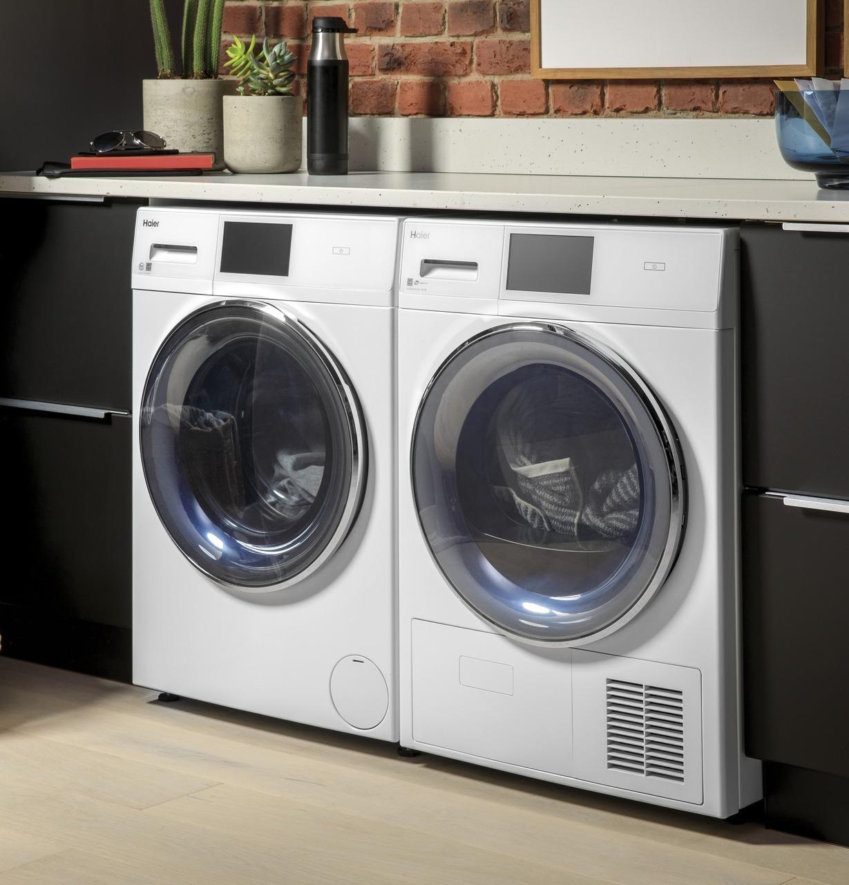 QFW150SSNWW Haier ENERGY STAR® 2.4 Cu. Ft. Smart Frontload Washer