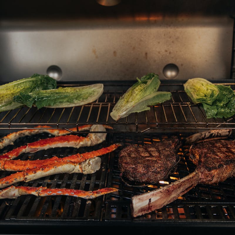 GENESIS E-325s Gas Grill - Black Natural Gas