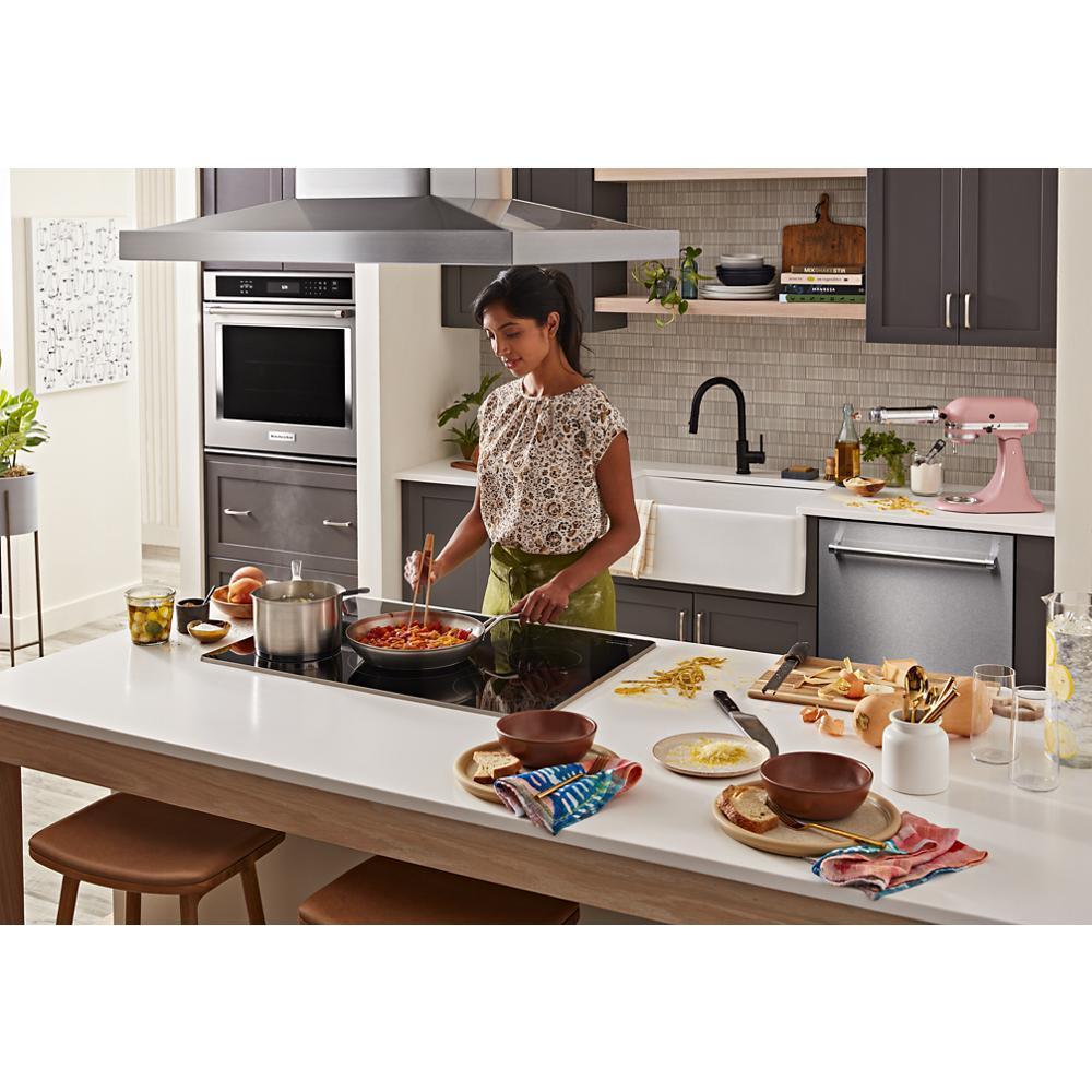 30" Single Wall Oven with Even-Heat™ True Convection