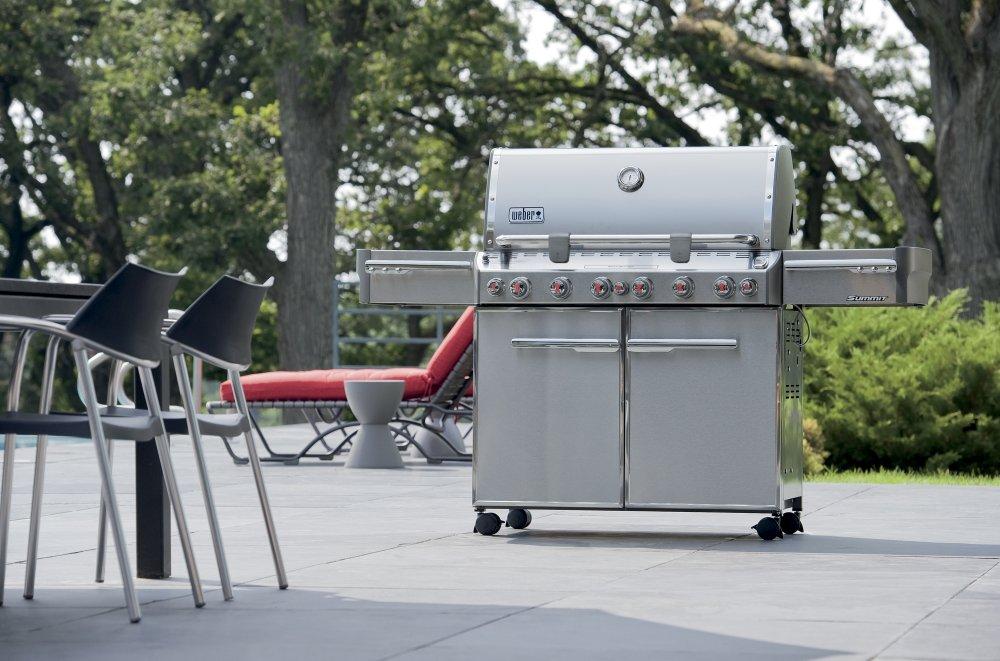 SUMMIT® S-670™ NATURAL GAS GRILL - STAINLESS STEEL