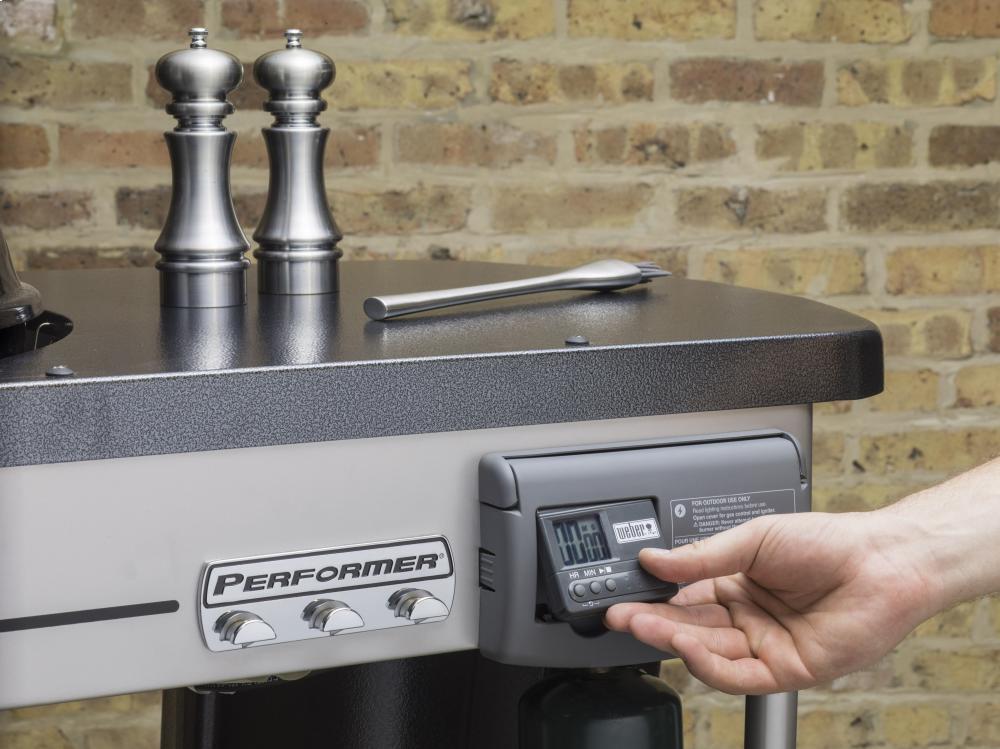 Weber 15501001 Performer Deluxe Charcoal Grill 22" - Black