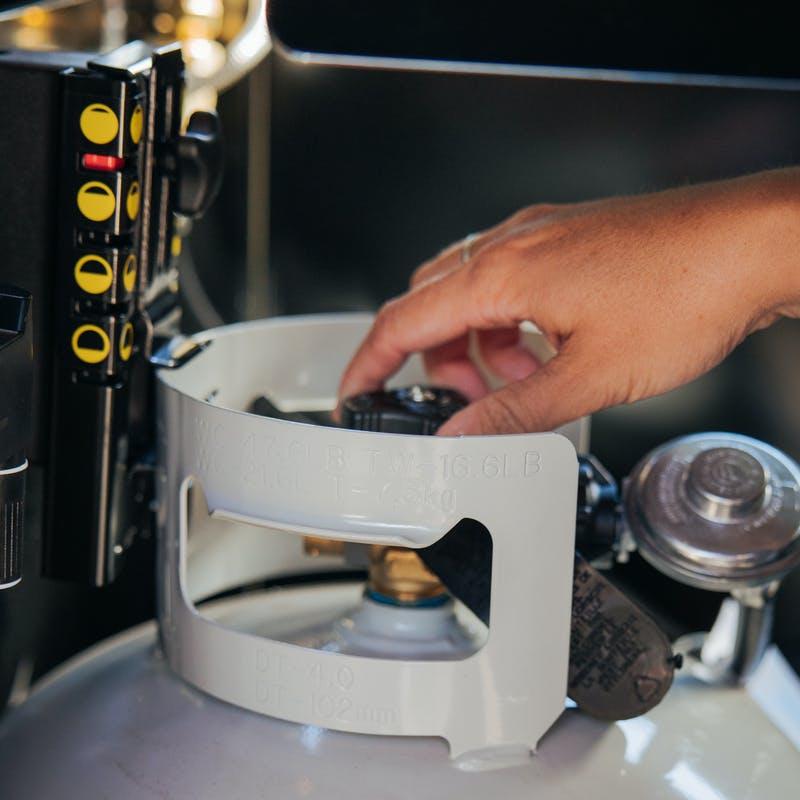 GENESIS E-325s Gas Grill - Copper LP