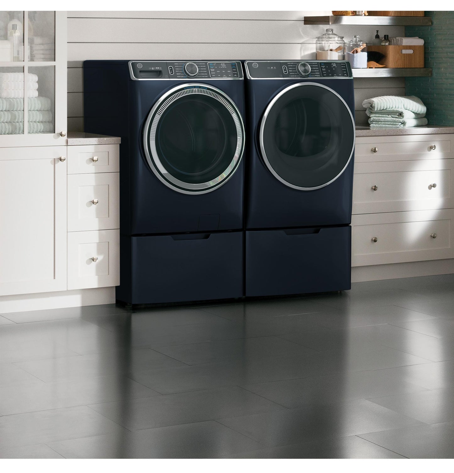 GE® ENERGY STAR® 5.0 cu. ft. Capacity Smart Front Load Steam Washer with SmartDispense™ UltraFresh Vent System with OdorBlock™ and Sanitize   Allergen