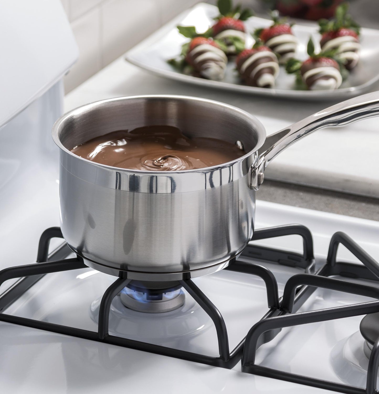 GE® 30" Free-Standing Gas Range