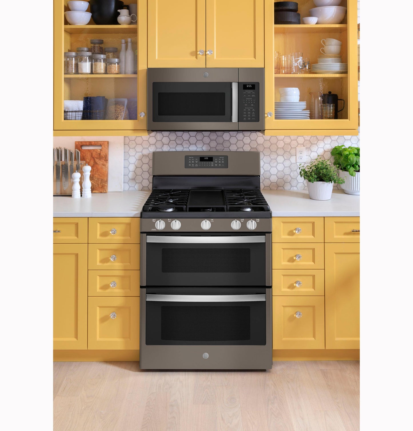 JVM6175EKES GE® 1.7 Cu. Ft. Over-the-Range Sensor Microwave Oven