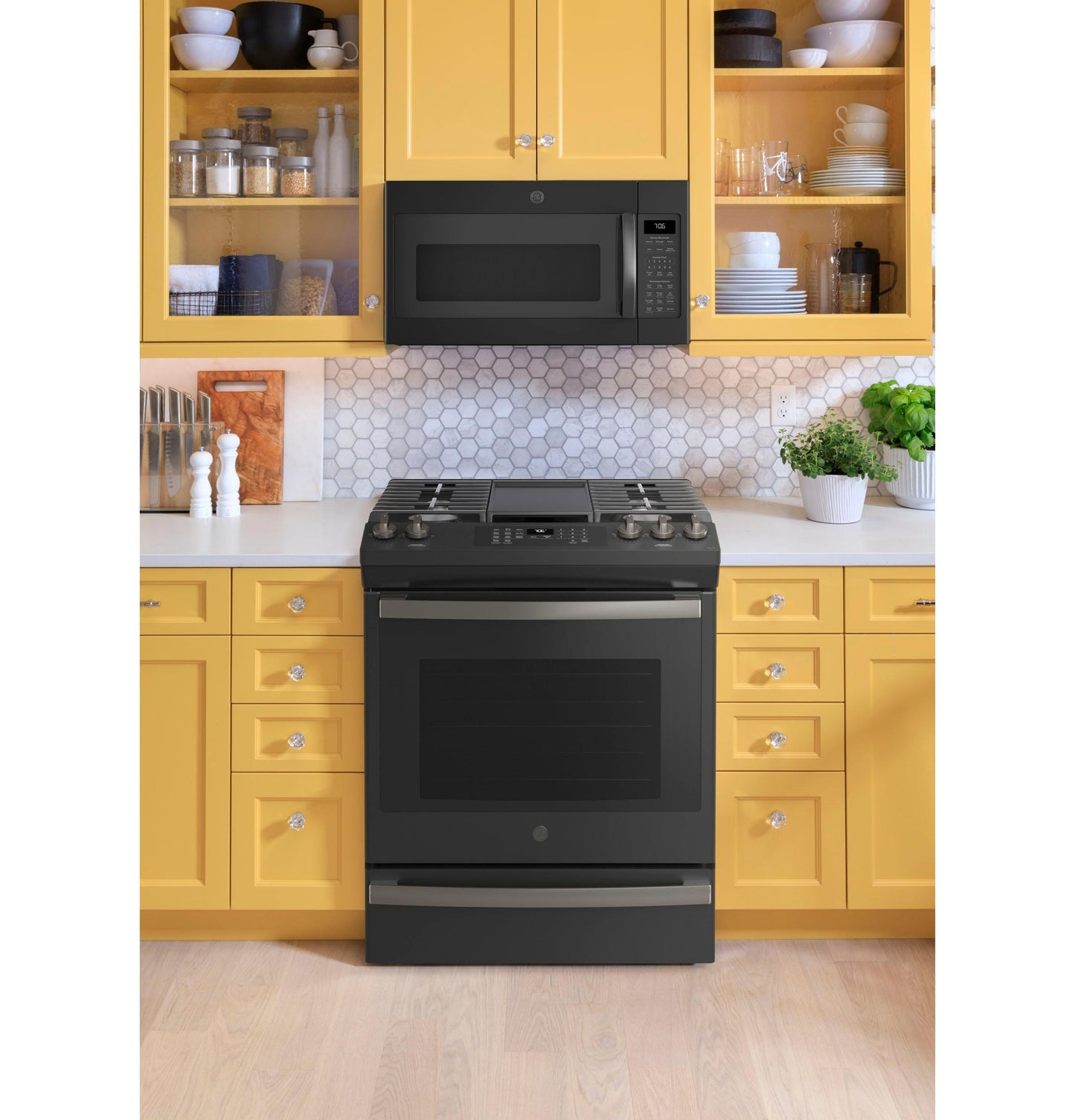 GE® 30" Slide-In Front-Control Convection Gas Range with No Preheat Air Fry