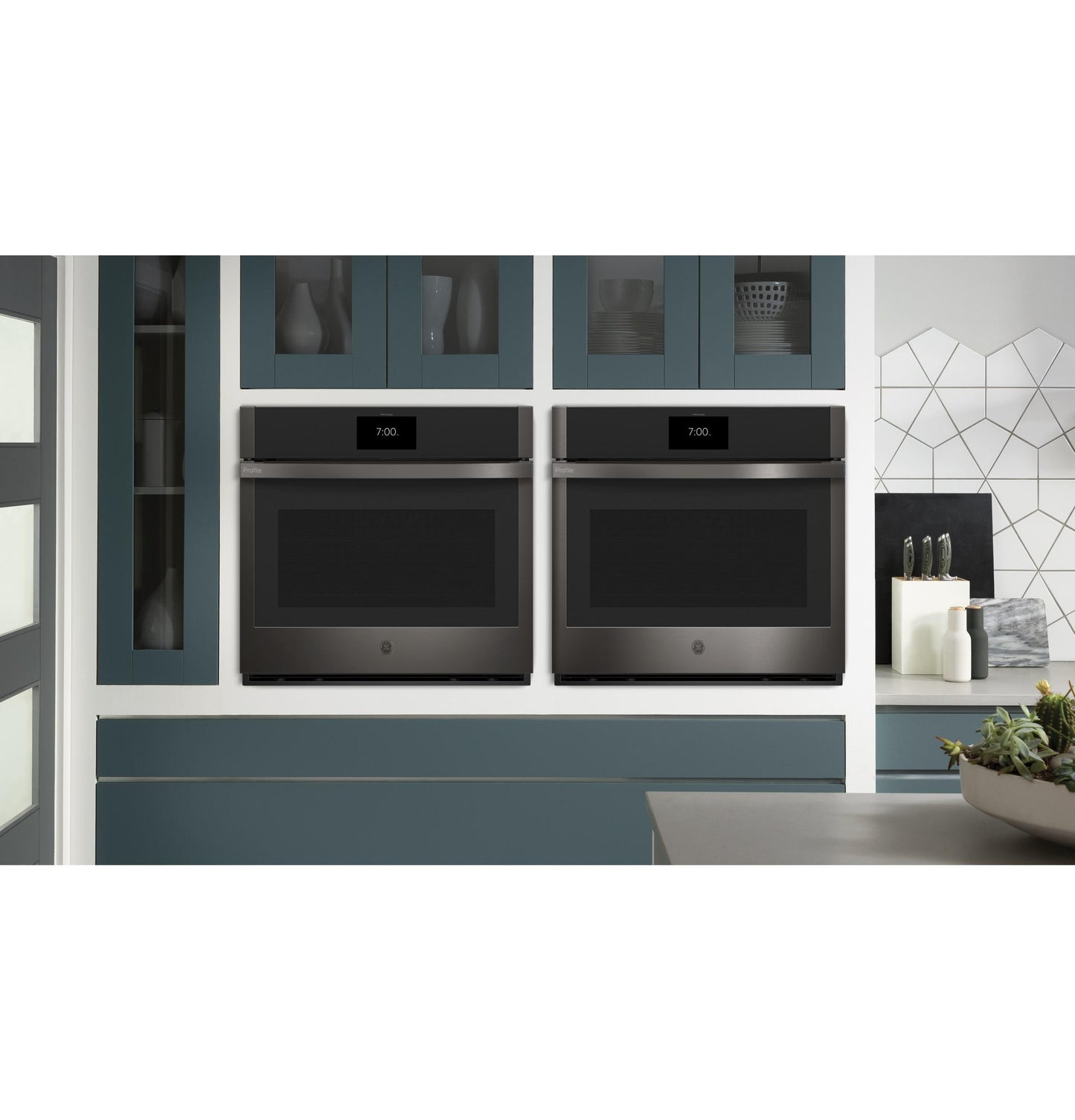PTS7000BNTS GE Profile™ 30" Smart Built-In Convection Single Wall Oven with No Preheat Air Fry and Precision Cooking
