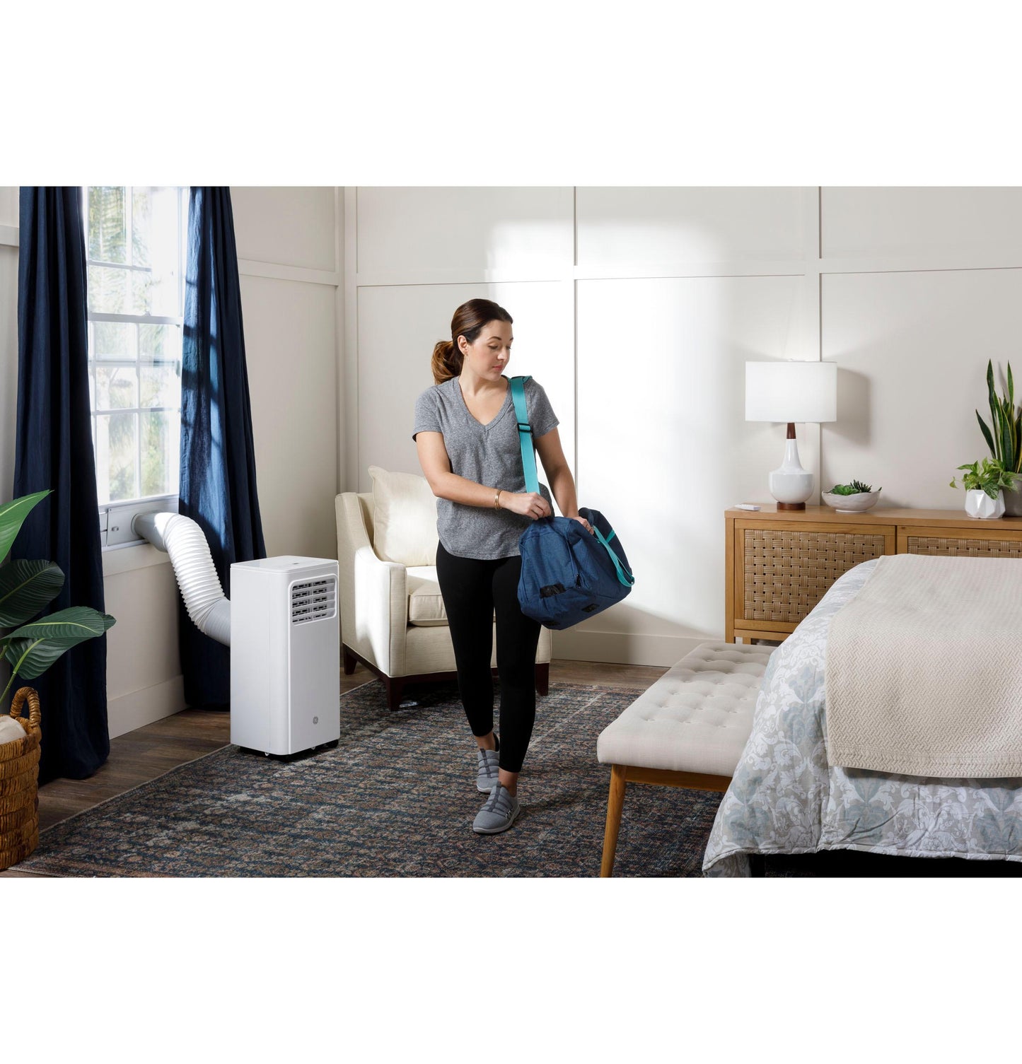 APFA10YBMW GE® 6,250 BTU SACC Portable Air Conditioner for Medium Rooms up to 350 sq ft. (9,000 BTU ASHRAE)
