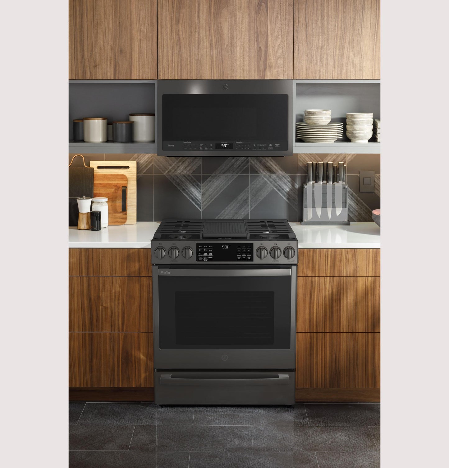 PGS930BPTS GE Profile™ 30" Smart Slide-In Front-Control Gas Range with No Preheat Air Fry