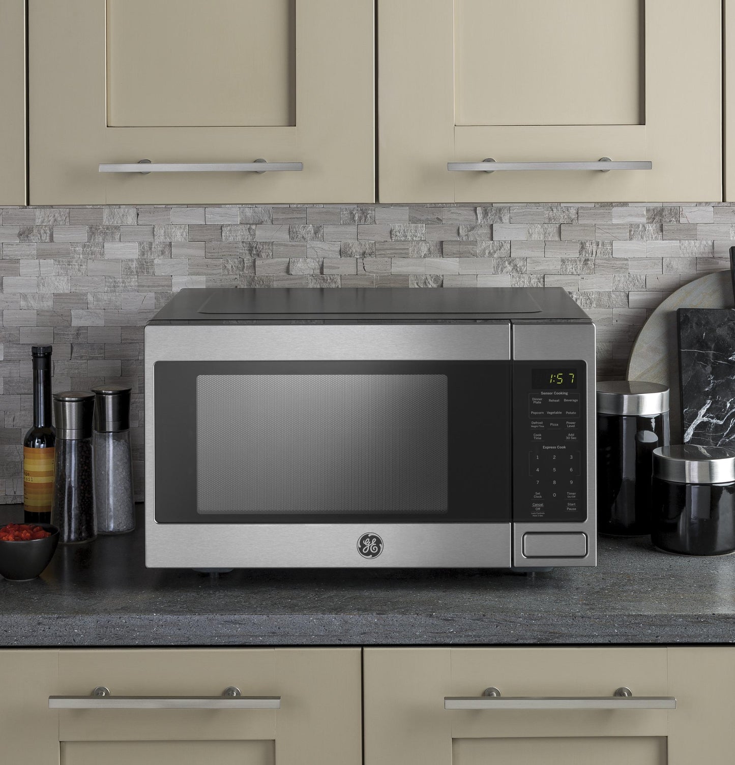 GE® 1.6 Cu. Ft. Countertop Microwave Oven
