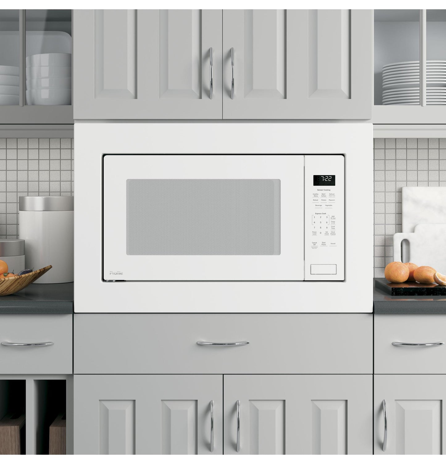 PEB7227DLWW GE Profile™ 2.2 Cu. Ft. Built-In Sensor Microwave Oven