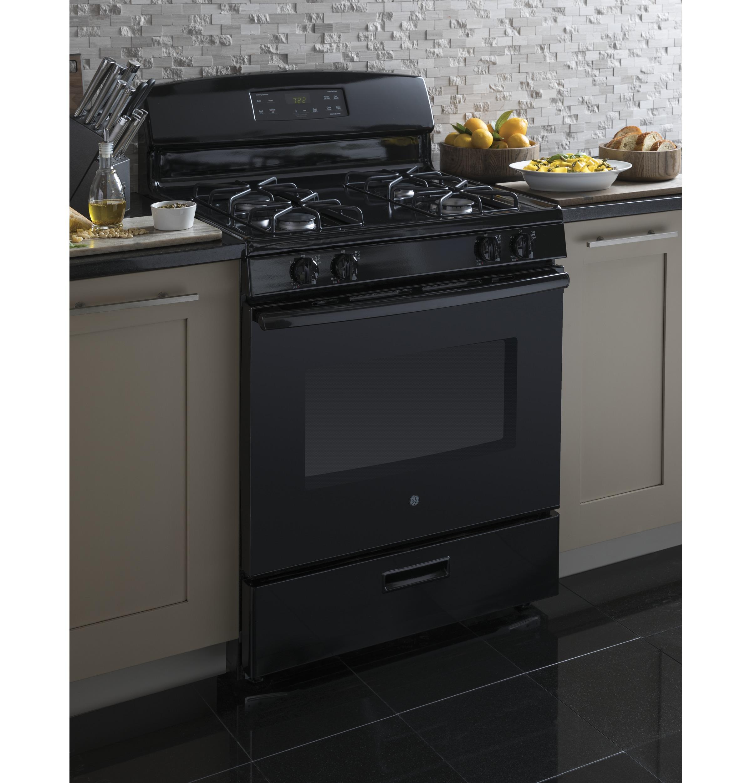 JGBS60DEKBB GE® 30" Free-Standing Gas Range