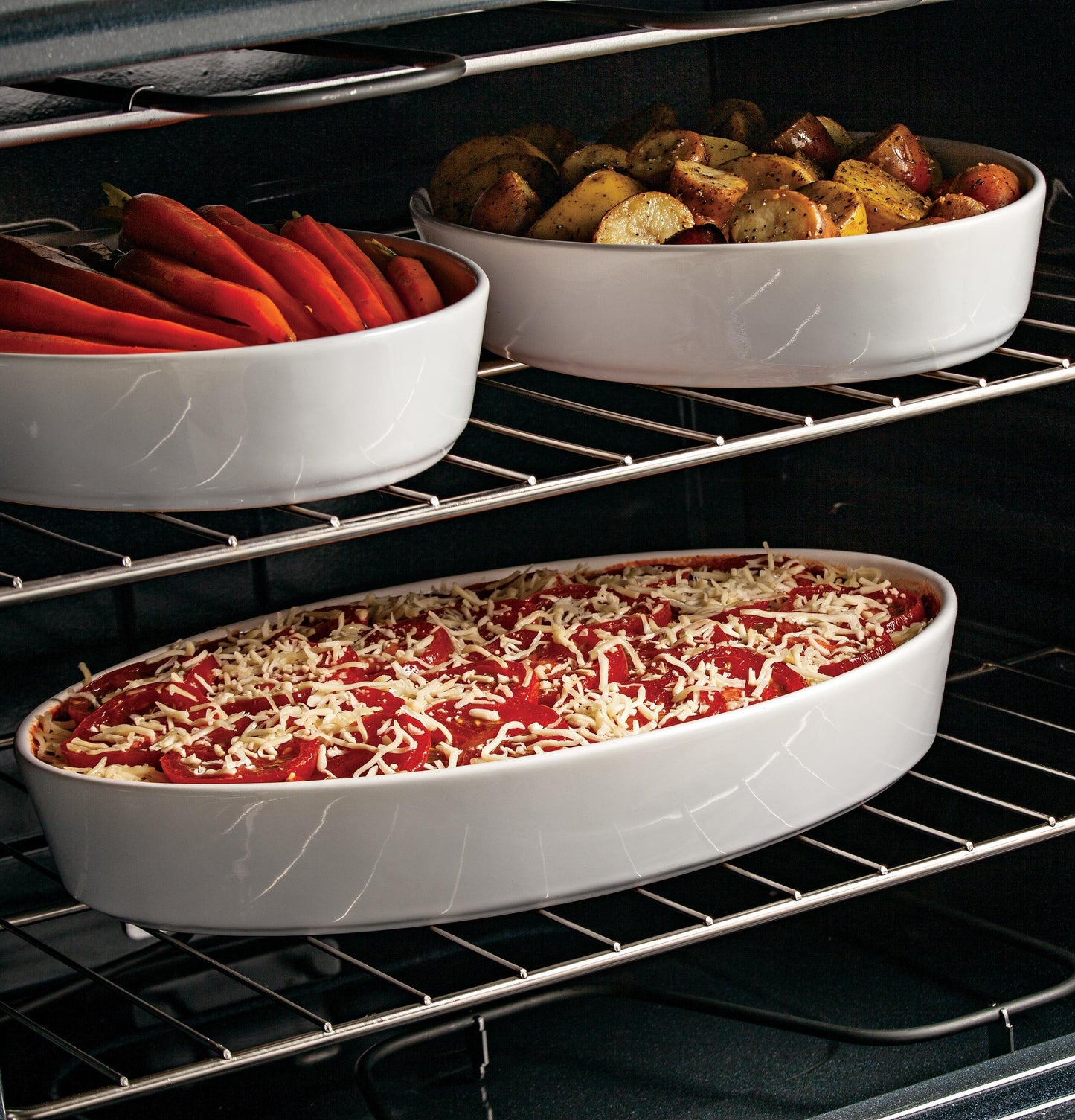 JBS160DMBB GE® ENERGY STAR® 30" Free-Standing Electric Range