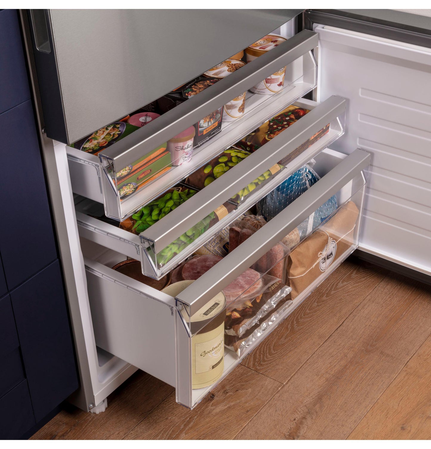 GBE17HYRFS GE® ENERGY STAR® 17.7 Cu. Ft. Counter-Depth Bottom-Freezer Refrigerator