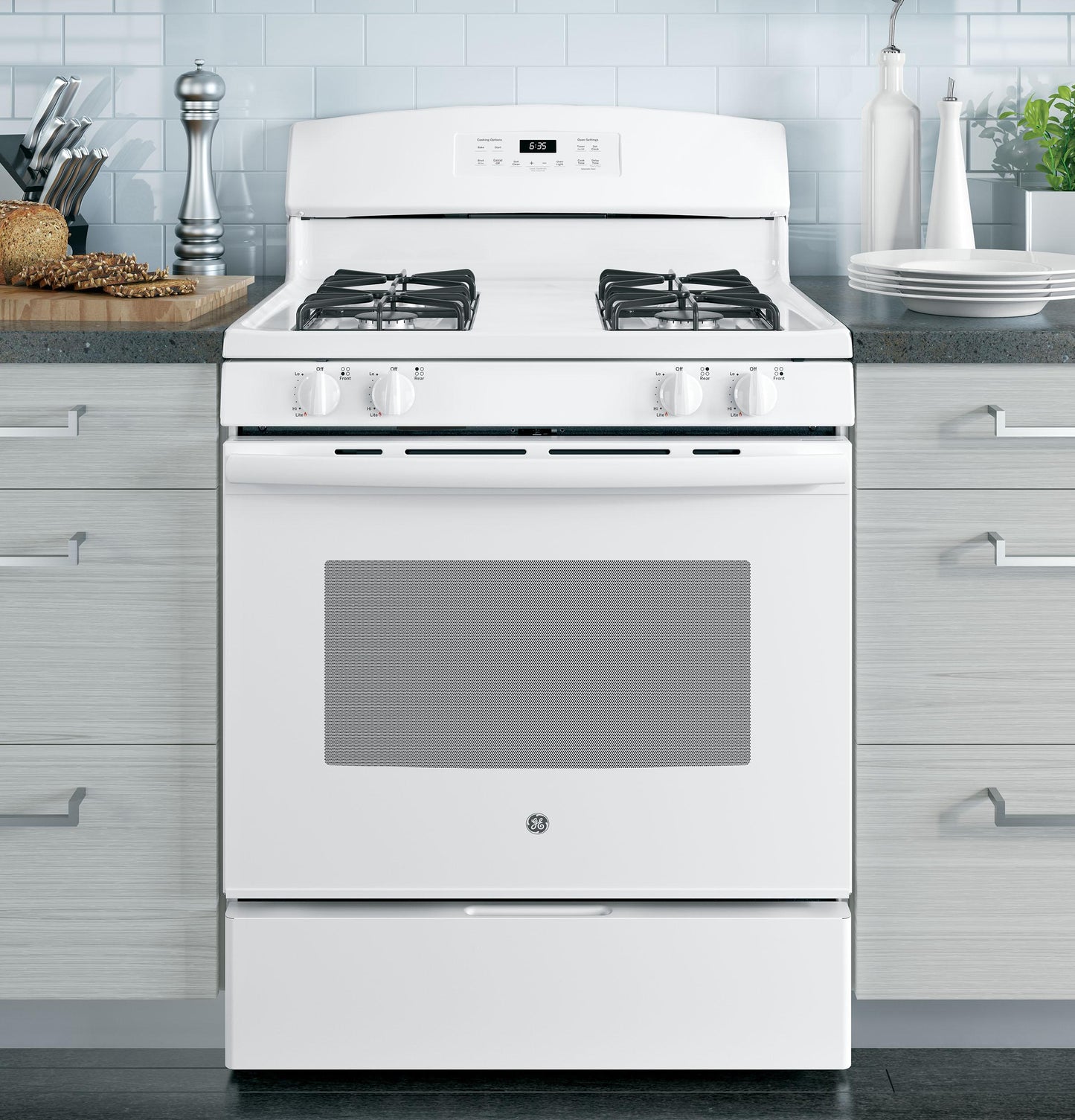 GE® 30" Free-Standing Gas Range