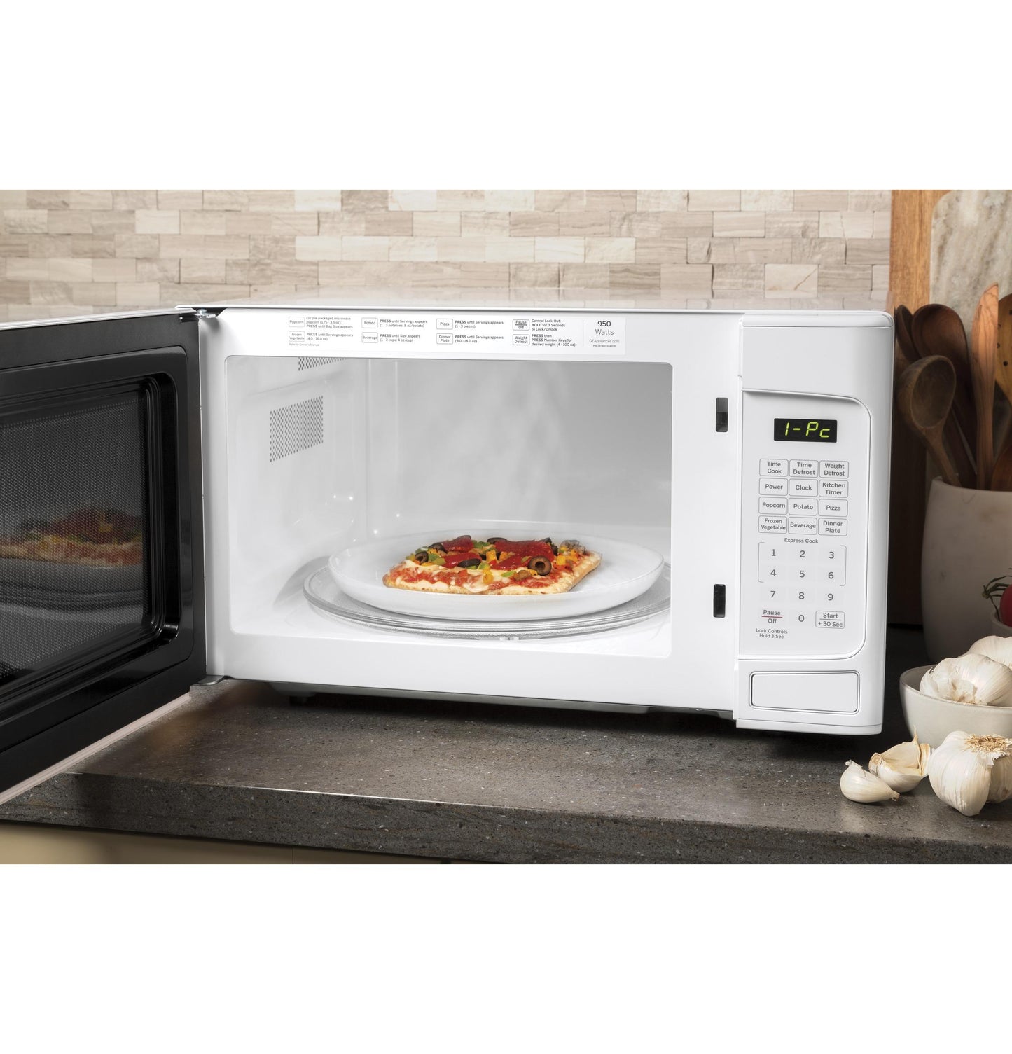 JES1145DLWW GE® 1.1 Cu. Ft. Capacity Countertop Microwave Oven