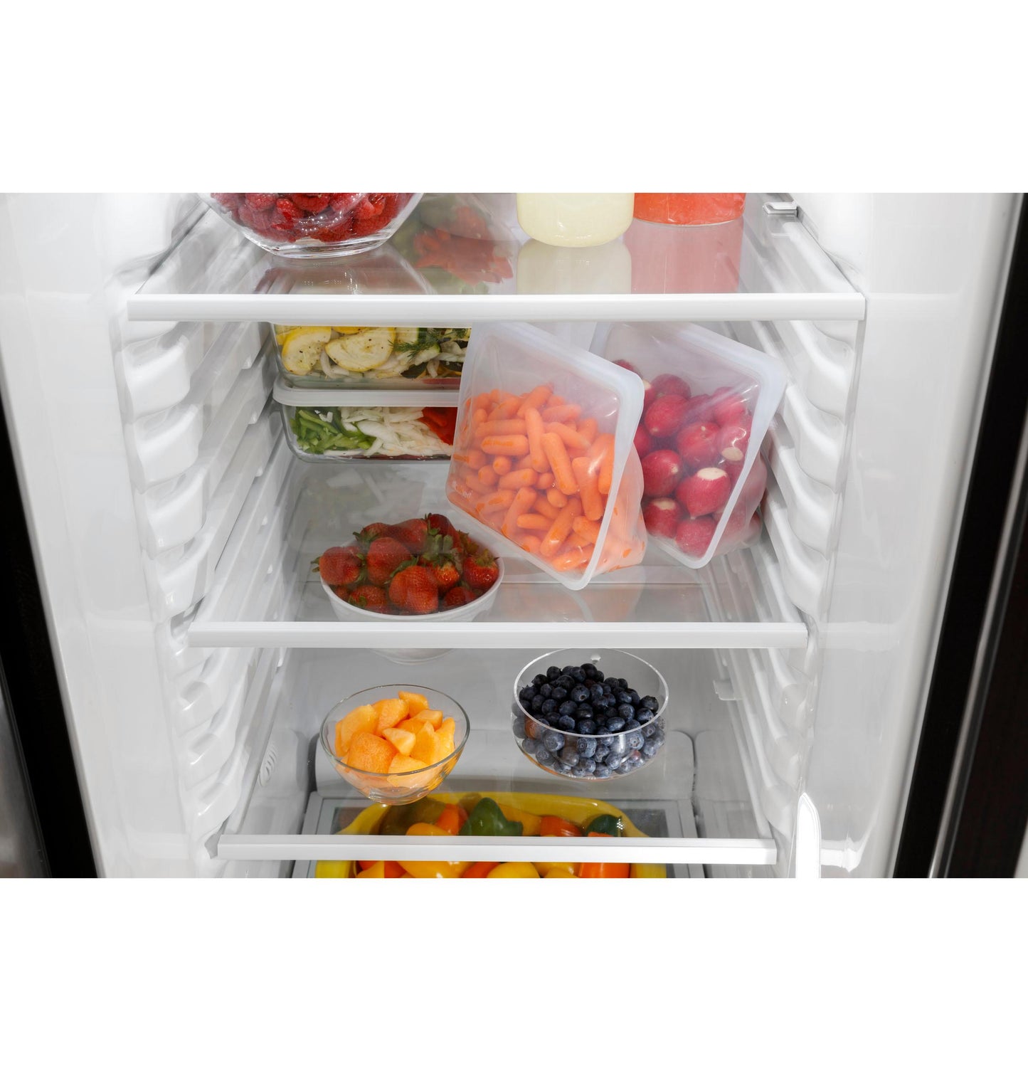 GSS23GYPFS GE 23.0 Cu. Ft. Side-By-Side Refrigerator