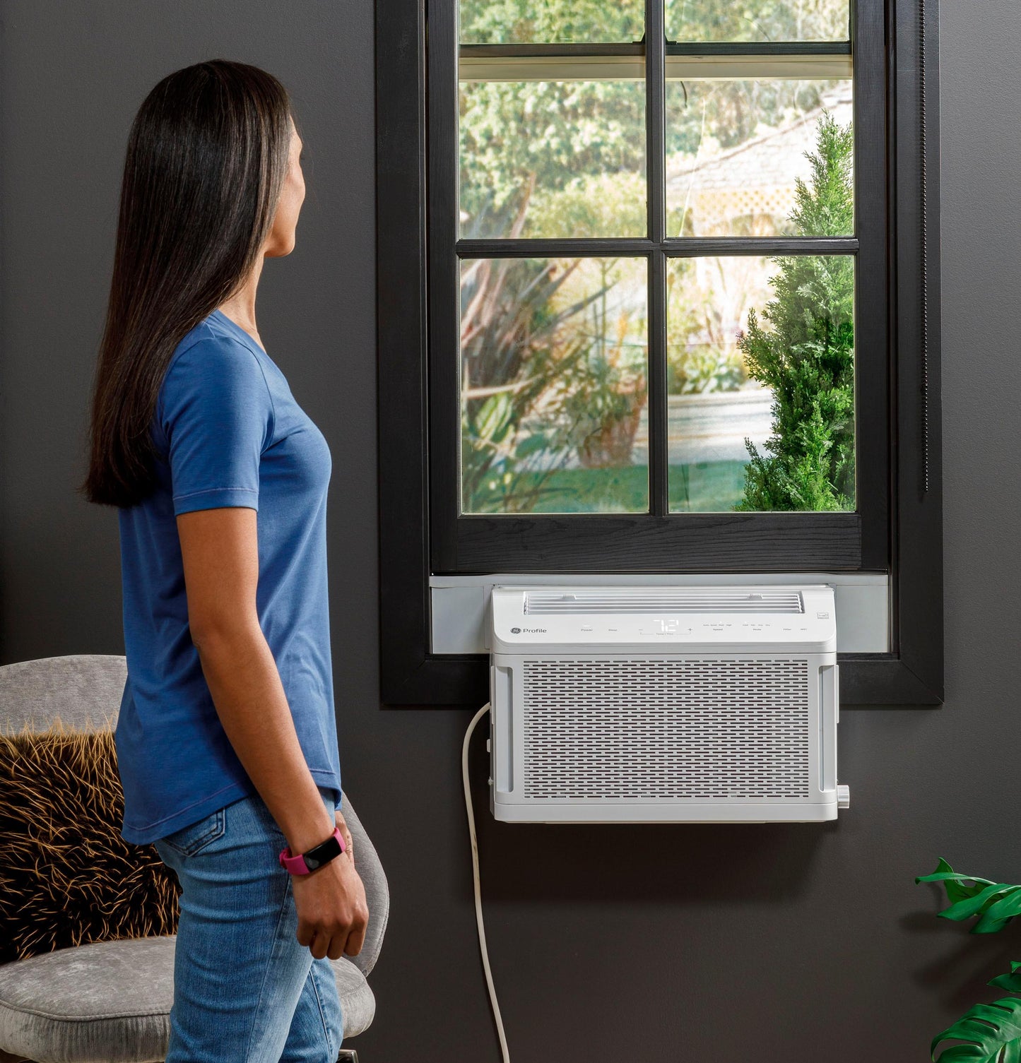 AHTT08BC GE Profile ClearView™ 8,300 BTU Smart Ultra Quiet Window Air Conditioner for Medium Rooms up to 350 sq. ft.