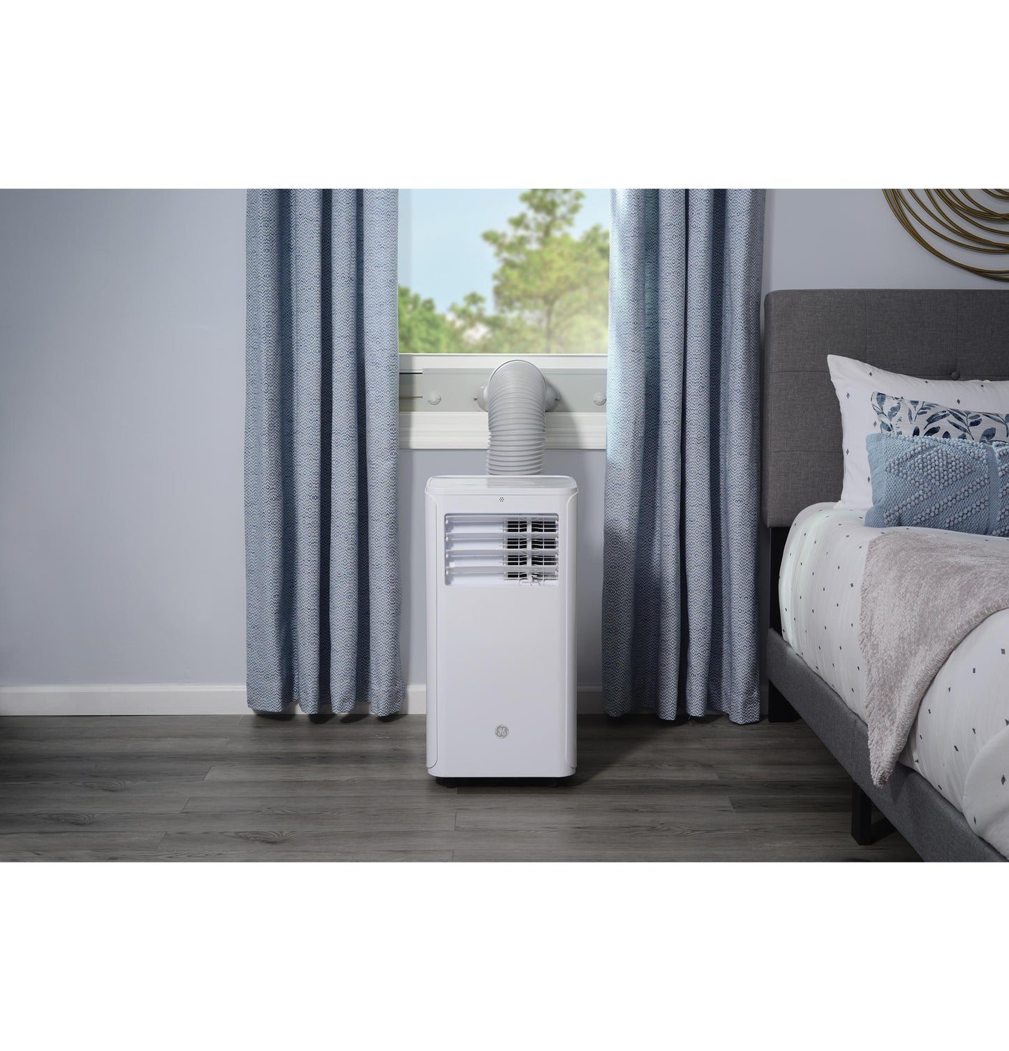 APFD06JASW GE® 6,100 BTU Portable Air Conditioner with Dehumidifier and Remote, White