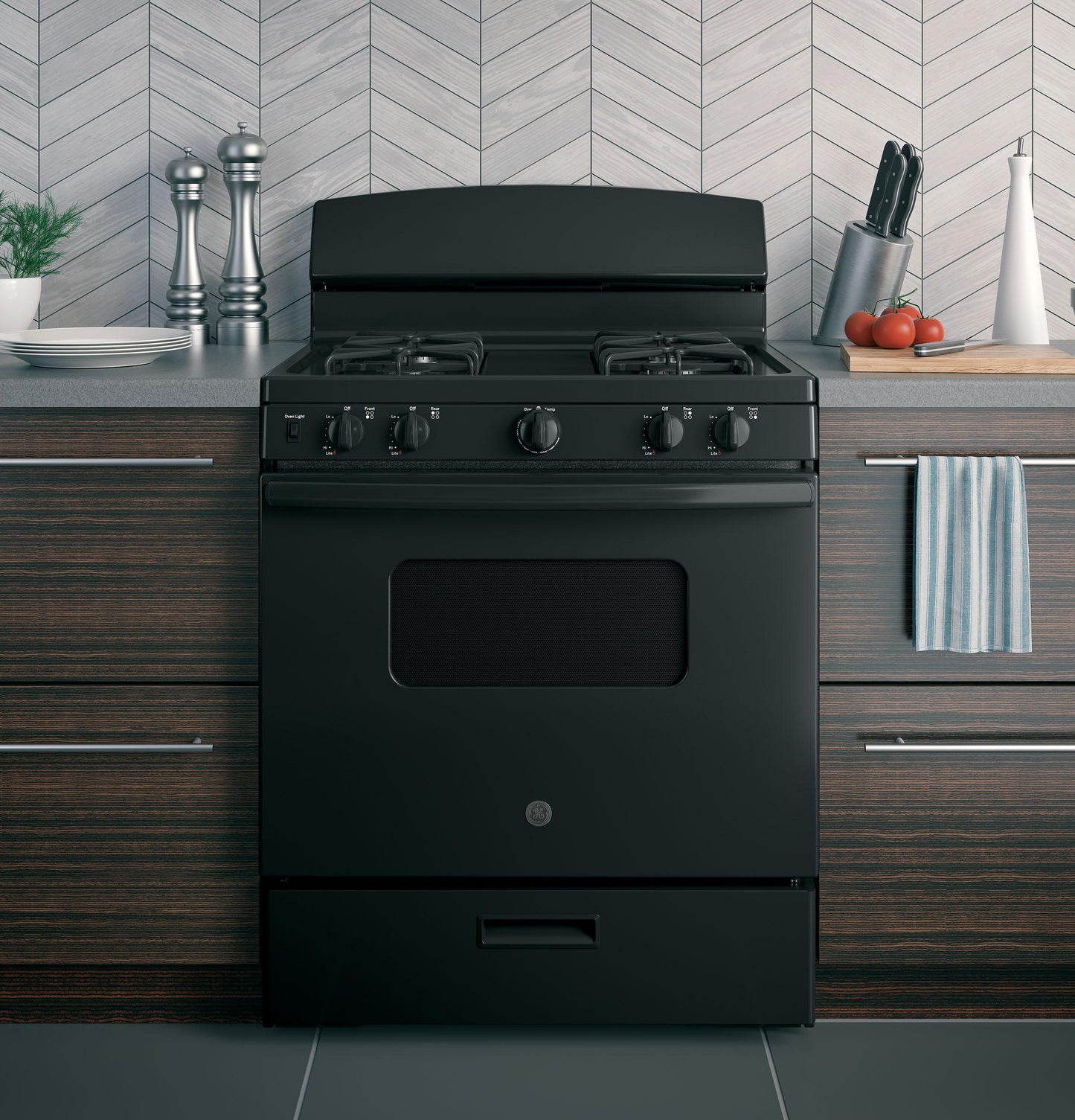 JGBS10DEMBB GE® 30" Free-Standing Front Control Gas Range