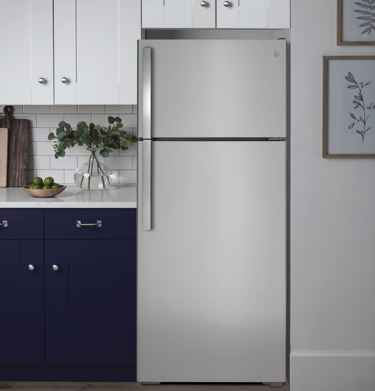 GTE18GSNRSS GE® ENERGY STAR® 17.5 Cu. Ft. Top-Freezer Refrigerator